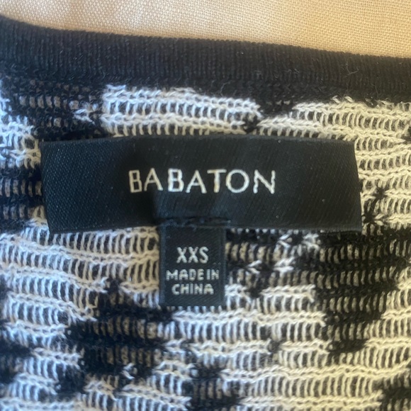 B&W Knit Top - Picture 2 of 3